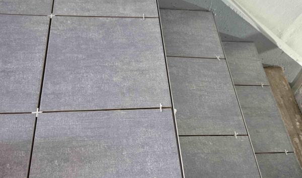 Aktuálne realizované - Rekonštrukcia interiéru BD Wuppertálska 37 - 43